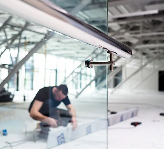 Fort Pierce, FL highly skilled glass repair technicians